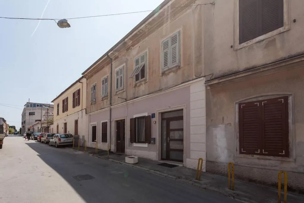 شقة Apartman Luna بولا