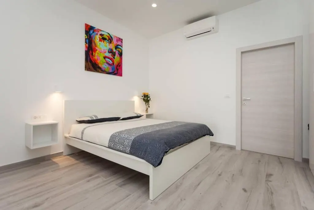 شقة Apartman Luna بولا